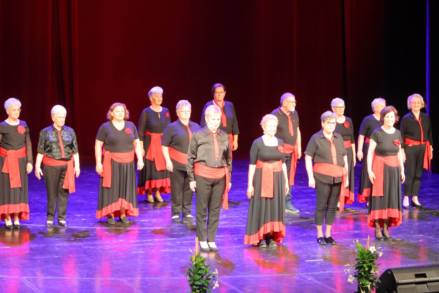 HUMANITARNA NOTA Održan koncert ‘Zajedno protiv raka pjesmom, plesom i modnom revijom 2025 (24) HUMANITARNA NOTA Održan koncert ‘Zajedno protiv raka pjesmom, plesom i modnom revijom 2025 (24)