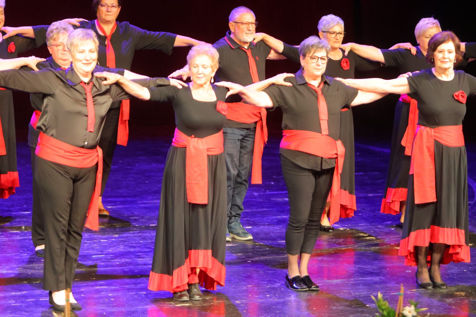 HUMANITARNA NOTA Održan koncert ‘Zajedno protiv raka pjesmom, plesom i modnom revijom 2025 (25) HUMANITARNA NOTA Održan koncert ‘Zajedno protiv raka pjesmom, plesom i modnom revijom 2025 (25)