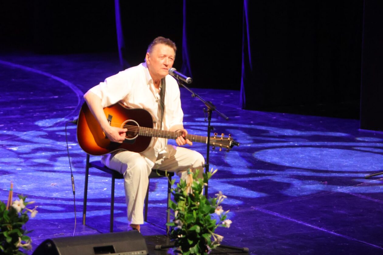 HUMANITARNA NOTA Održan koncert ‘Zajedno protiv raka pjesmom, plesom i modnom revijom 2025 (26) HUMANITARNA NOTA Održan koncert ‘Zajedno protiv raka pjesmom, plesom i modnom revijom 2025 (26)