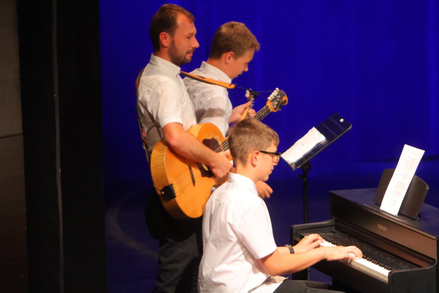 HUMANITARNA NOTA Održan koncert ‘Zajedno protiv raka pjesmom, plesom i modnom revijom 2025 (30) HUMANITARNA NOTA Održan koncert ‘Zajedno protiv raka pjesmom, plesom i modnom revijom 2025 (30)