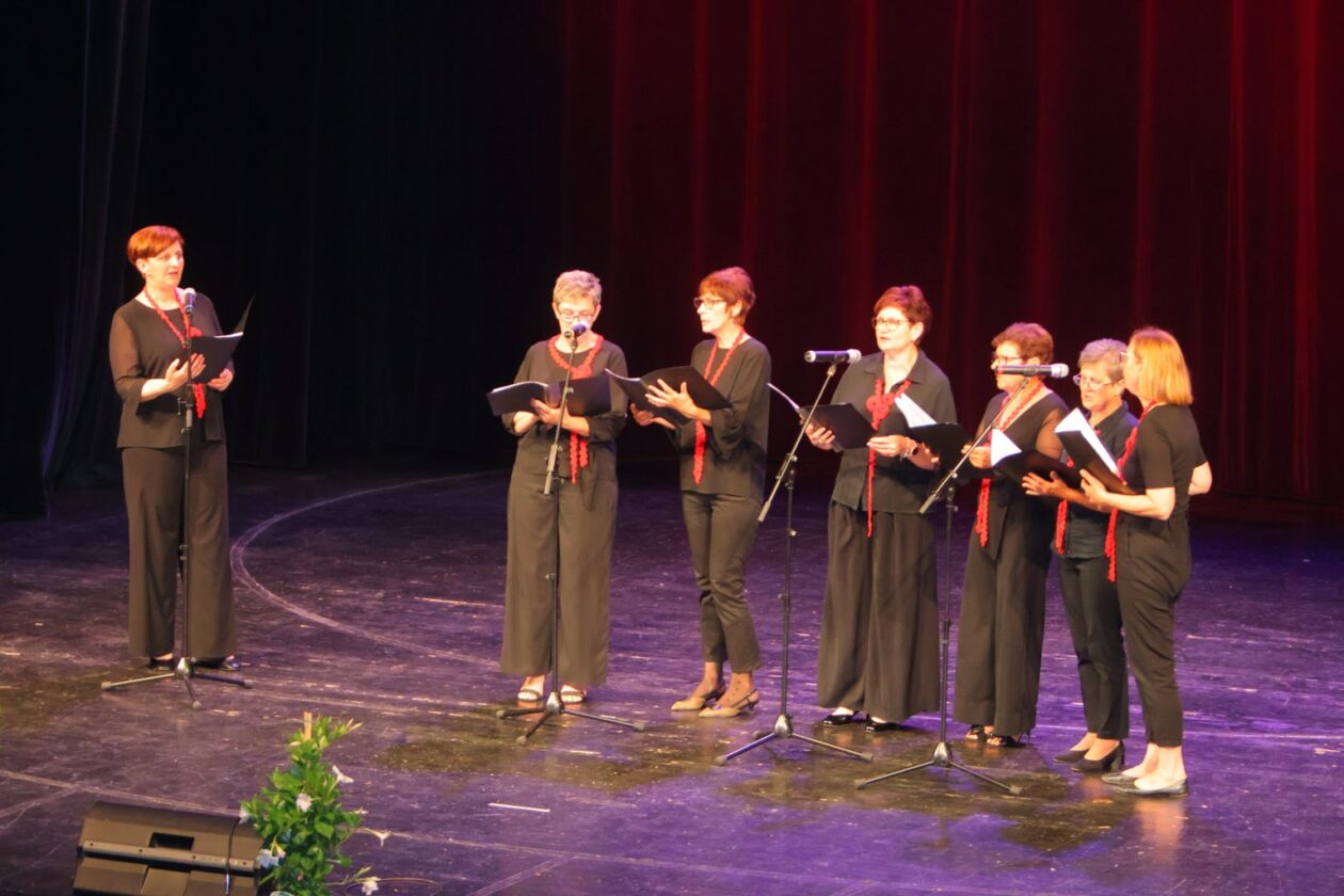 HUMANITARNA NOTA Održan koncert ‘Zajedno protiv raka pjesmom, plesom i modnom revijom 2025 (43) HUMANITARNA NOTA Održan koncert ‘Zajedno protiv raka pjesmom, plesom i modnom revijom 2025 (43)