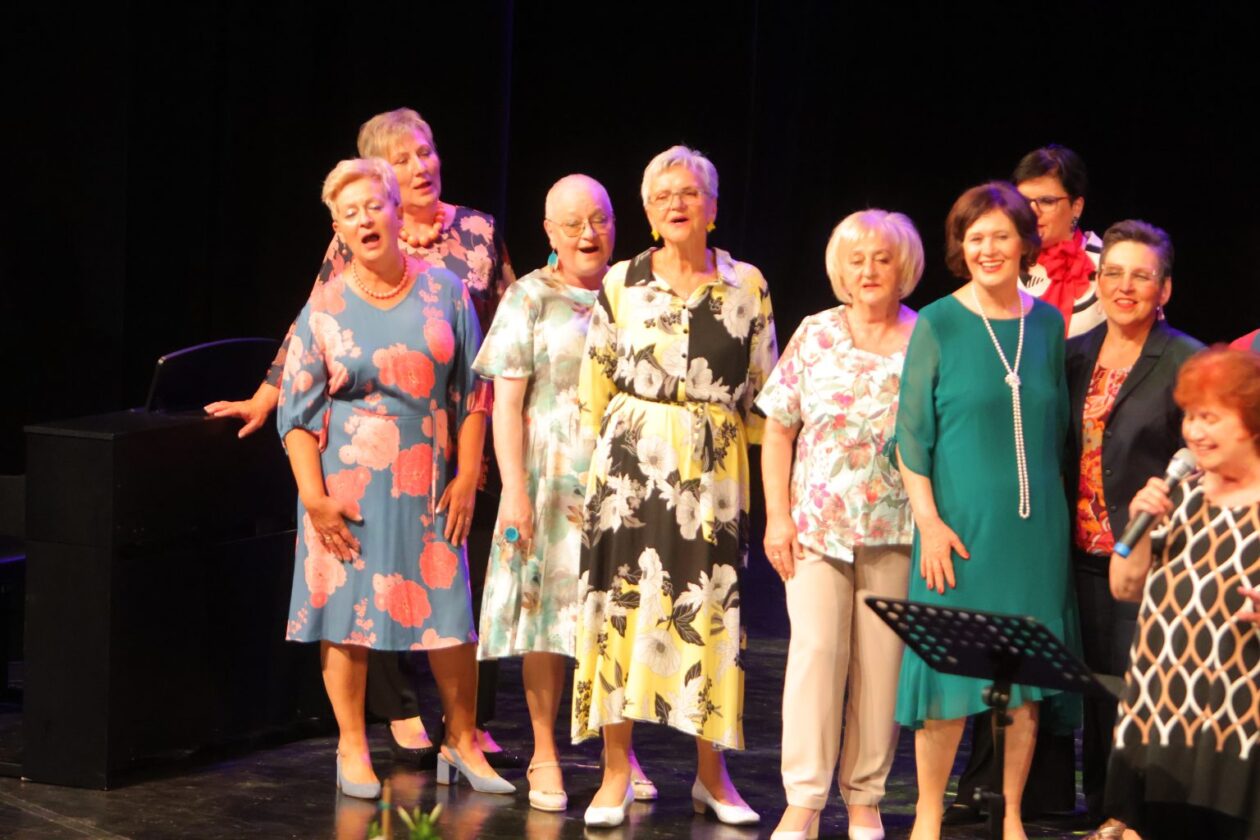 HUMANITARNA NOTA Održan koncert ‘Zajedno protiv raka pjesmom, plesom i modnom revijom 2025 (51) HUMANITARNA NOTA Održan koncert ‘Zajedno protiv raka pjesmom, plesom i modnom revijom 2025 (51)