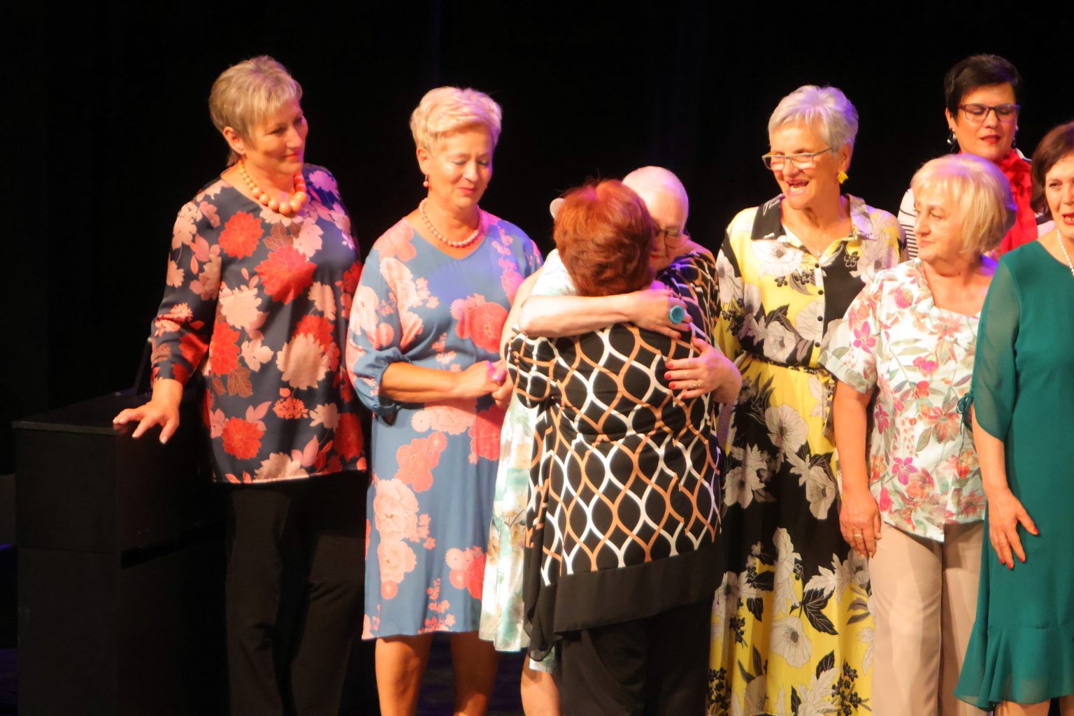 HUMANITARNA NOTA Održan koncert ‘Zajedno protiv raka pjesmom, plesom i modnom revijom 2025 (53) HUMANITARNA NOTA Održan koncert ‘Zajedno protiv raka pjesmom, plesom i modnom revijom 2025 (53)