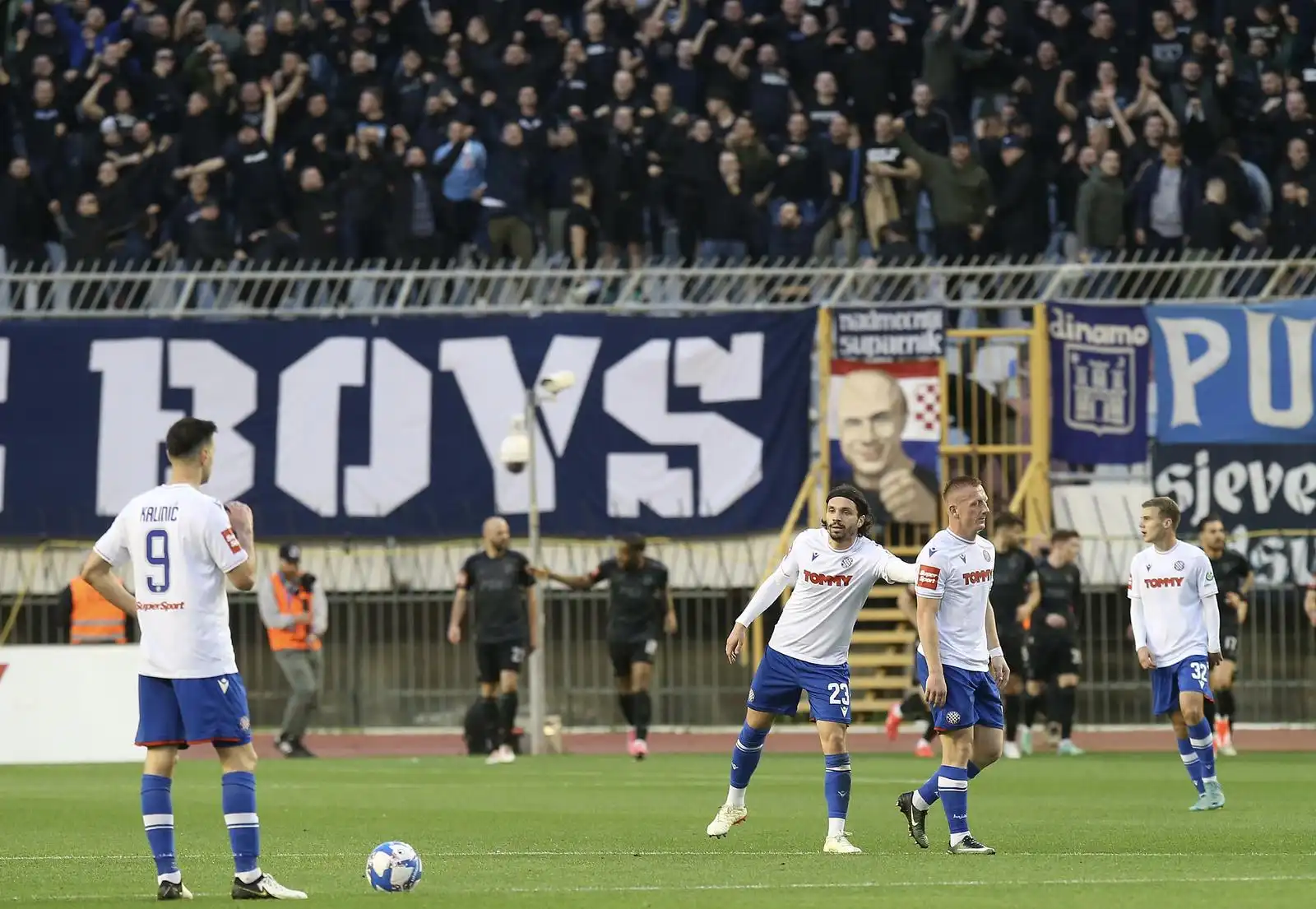 Hajduk Dinamo, utakmica, 3.4 (12) Hajduk Dinamo, utakmica, 3.4 (12)