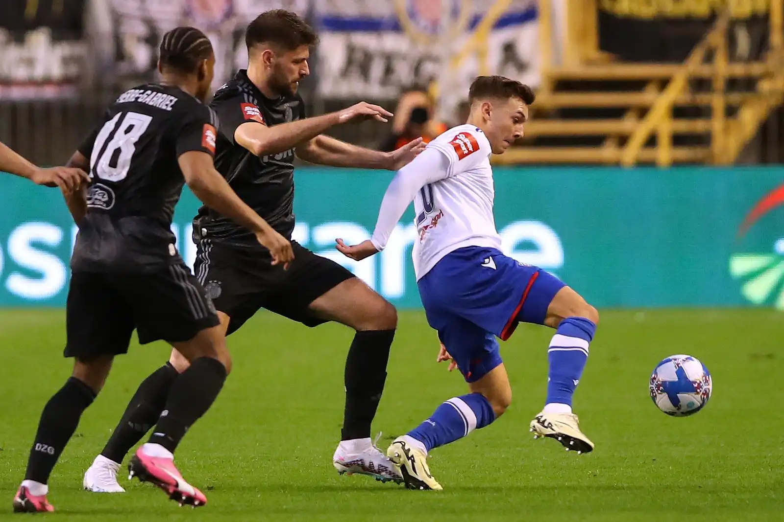 Hajduk Dinamo, utakmica, 3.4 (15) Hajduk Dinamo, utakmica, 3.4 (15)