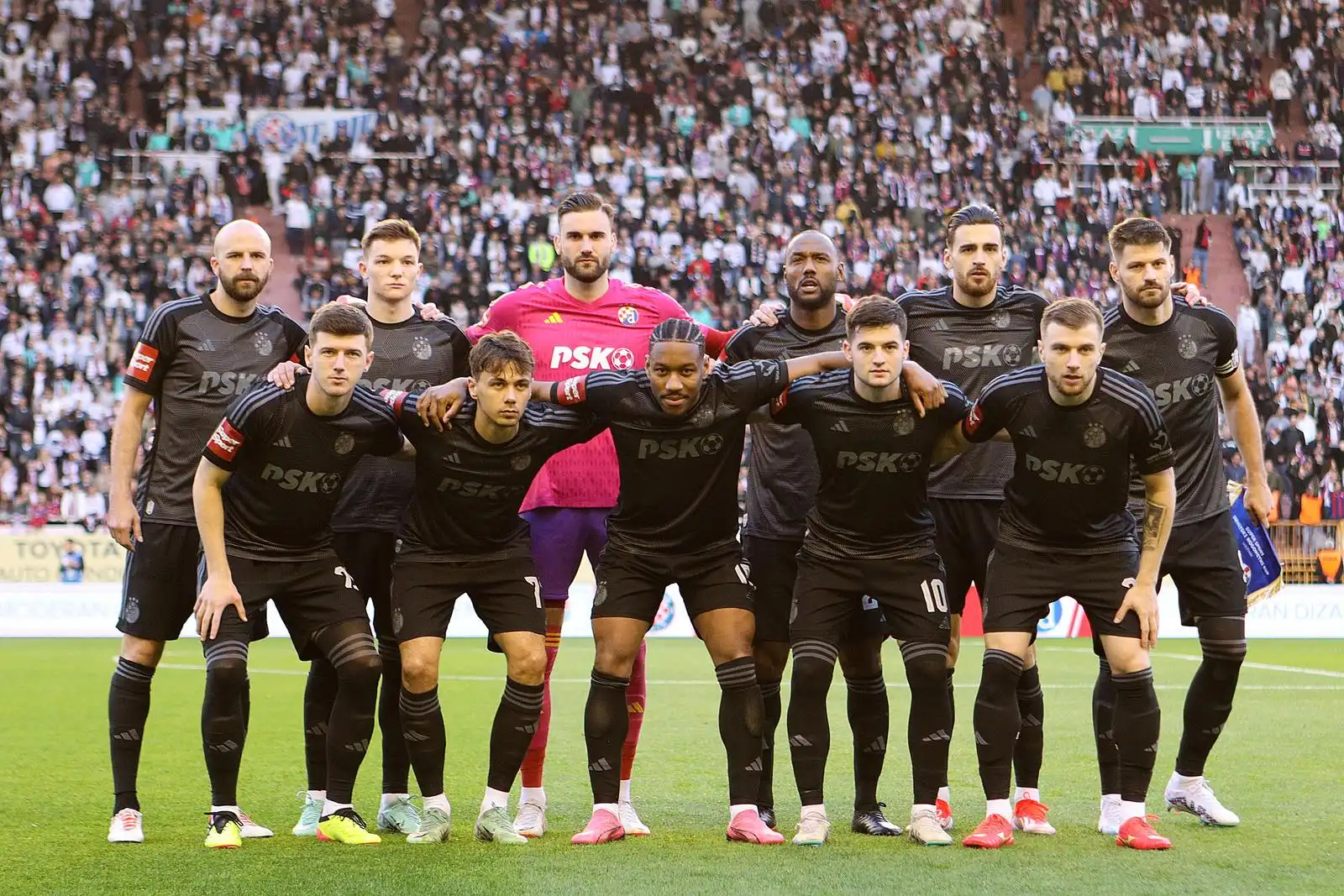 Hajduk Dinamo, utakmica, 3.4 (3) Hajduk Dinamo, utakmica, 3.4 (3)