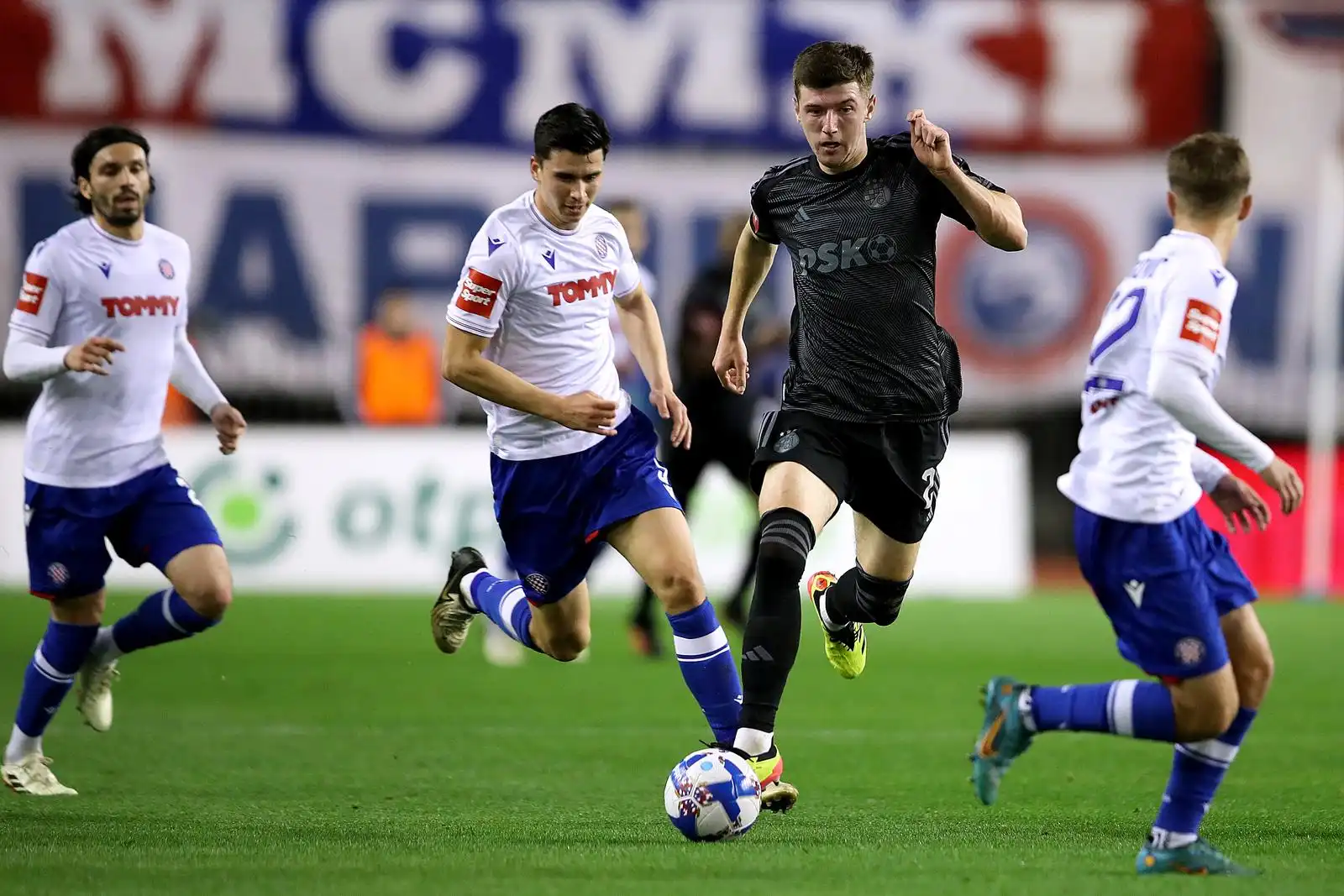 Hajduk Dinamo, utakmica, 3.4 (60) Hajduk Dinamo, utakmica, 3.4 (60)