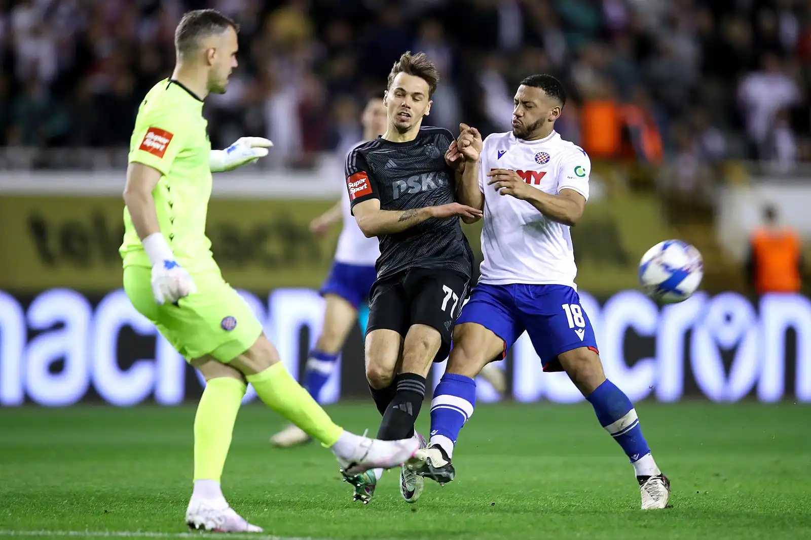 Hajduk Dinamo, utakmica, 3.4 (61) Hajduk Dinamo, utakmica, 3.4 (61)