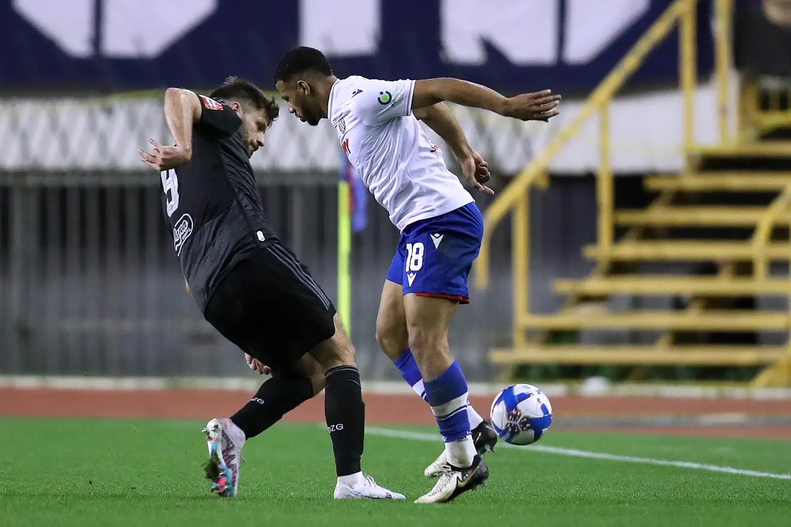 Hajduk Dinamo, utakmica, 3.4 (72) Hajduk Dinamo, utakmica, 3.4 (72)