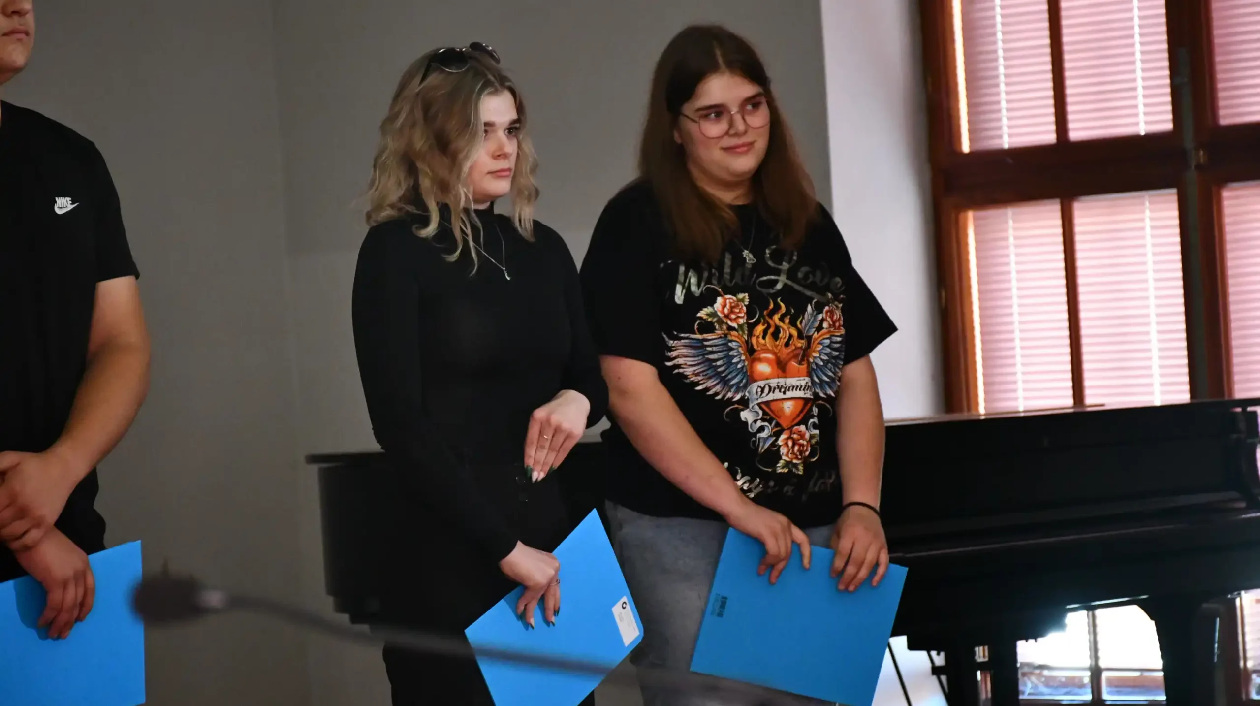 Hana i Helena Veseli (2) Hana i Helena Veseli (2)