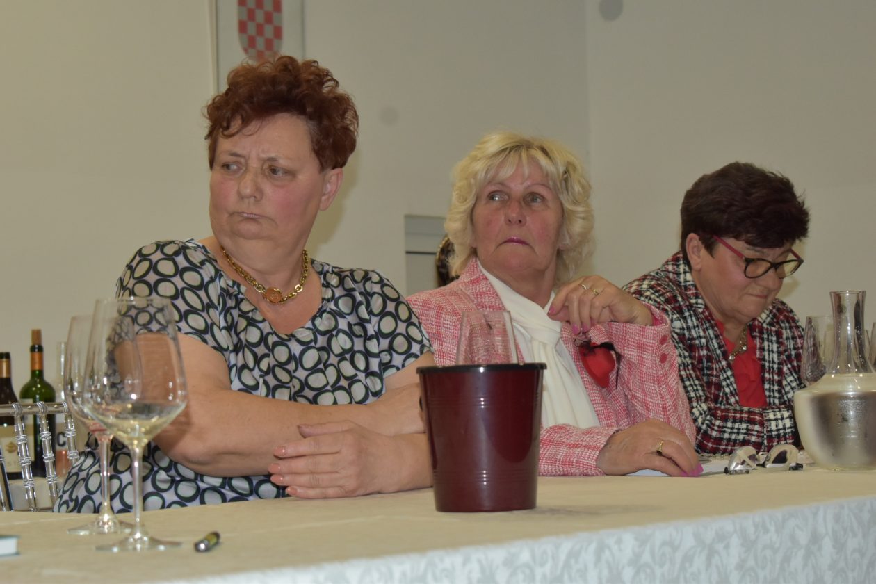 Hlapičina Sommelier predstava dan žena (12)