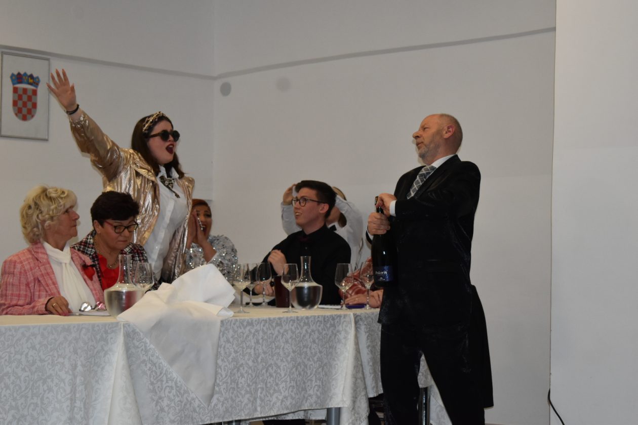 Hlapičina Sommelier predstava dan žena (4)