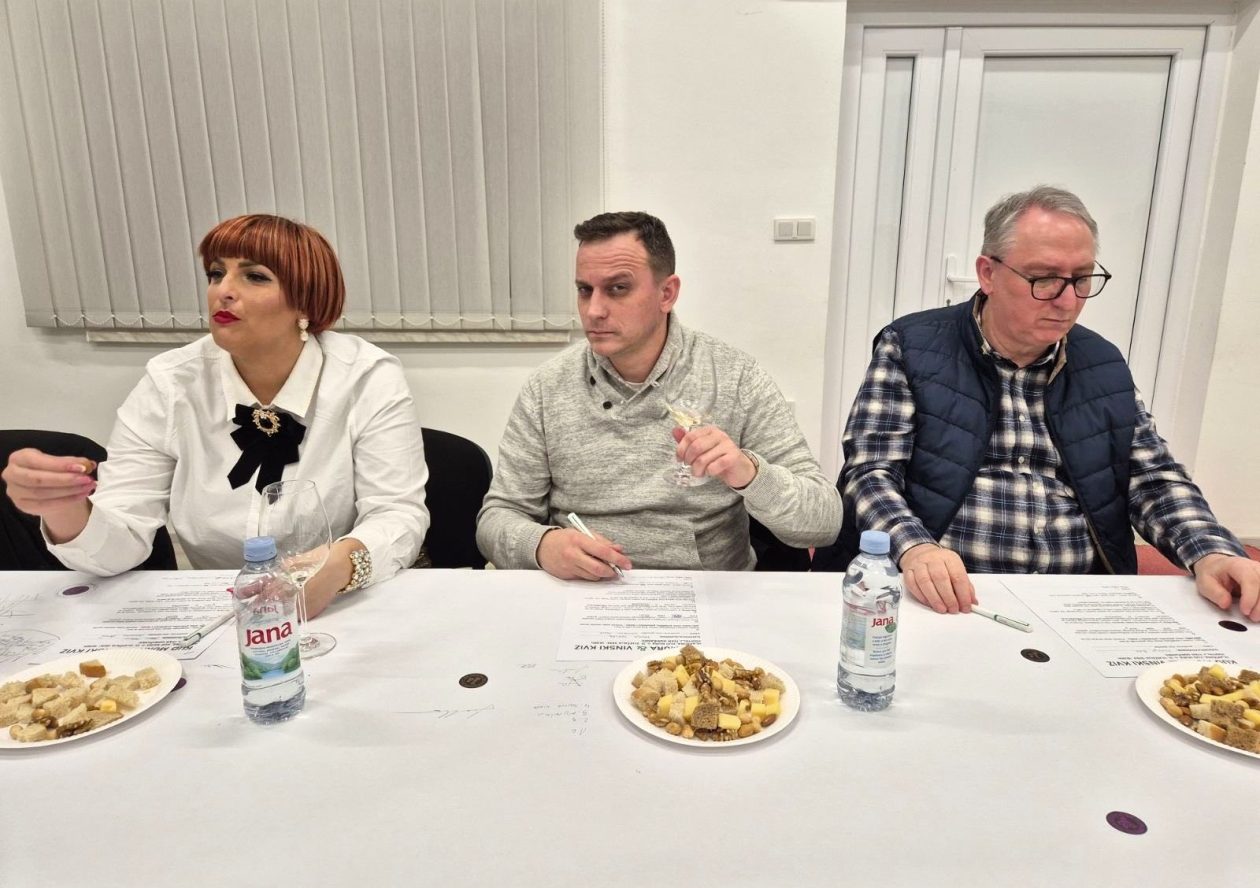 Hlapičina kviz vino (16)