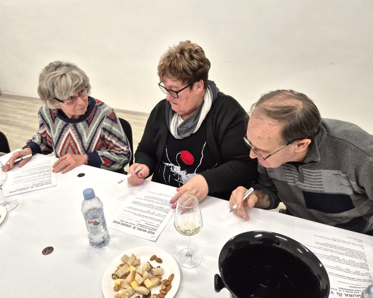 Hlapičina kviz vino (18)