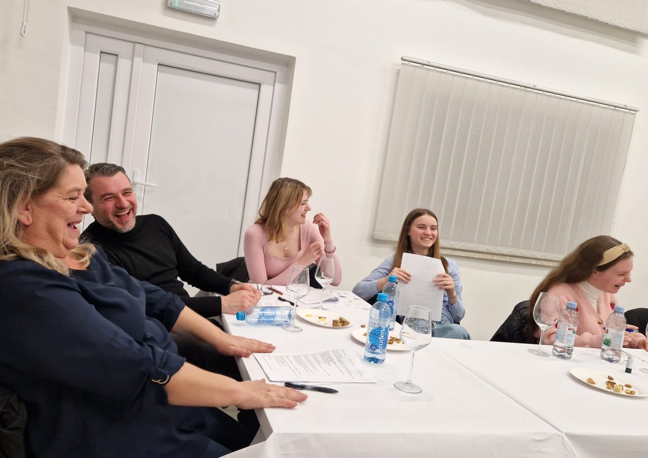 Hlapičina kviz vino (2)