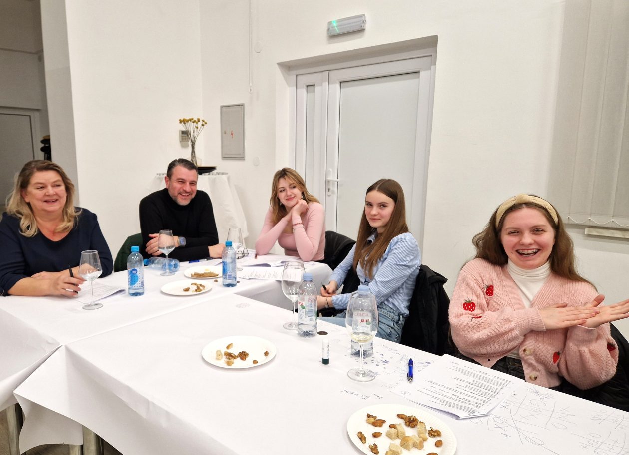 Hlapičina kviz vino (8)