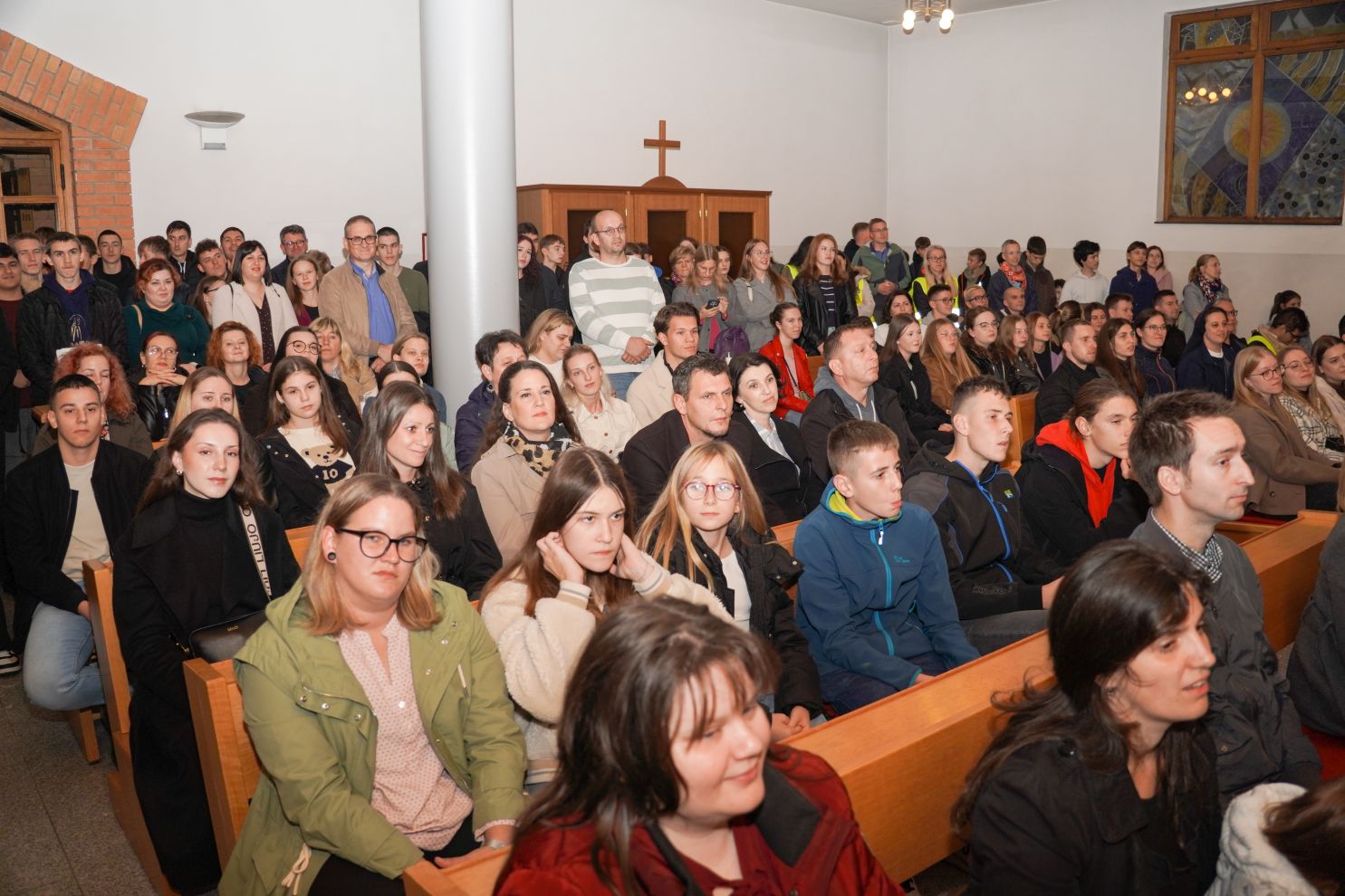 Holwyin Varaždin misa procesija svijeće molitva krunica (15)