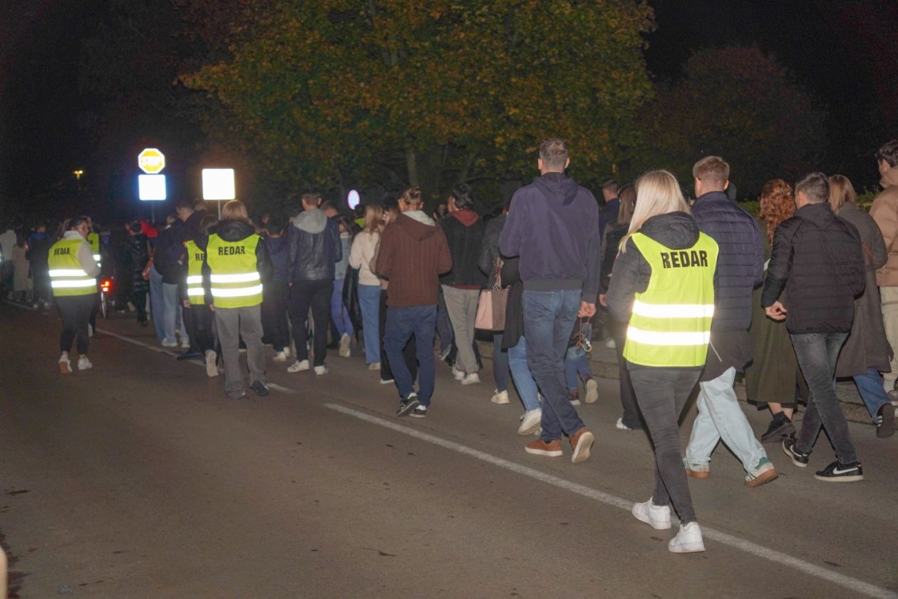 Holwyin Varaždin misa procesija svijeće molitva krunica (24)