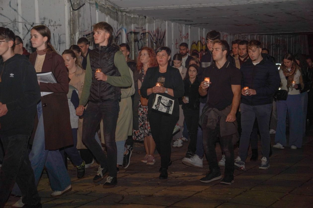 Holwyin Varaždin misa procesija svijeće molitva krunica (31)