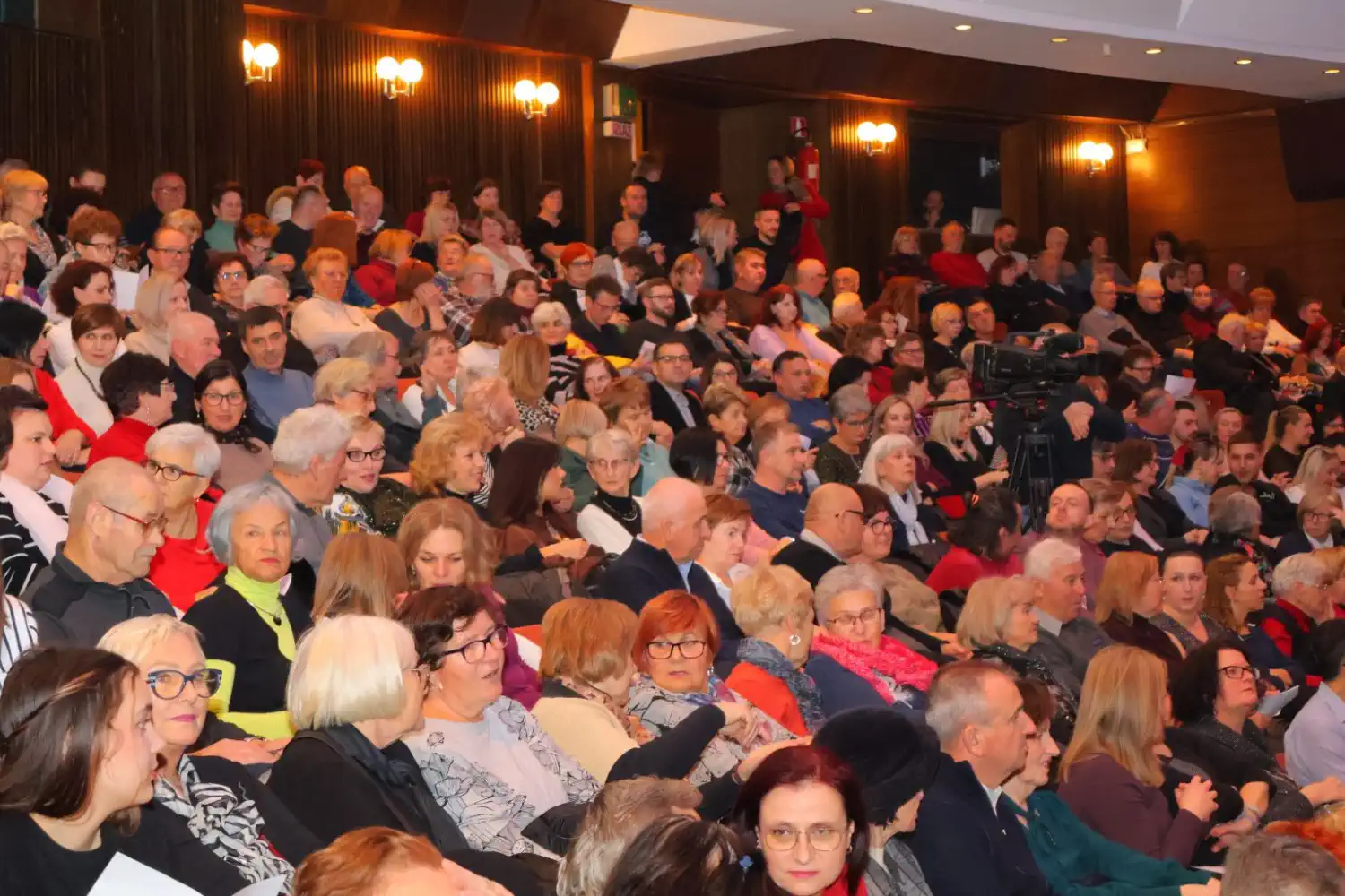 ‘Hote ljudi, veselite se’ koncert czk čakovec 2024 (3) ‘Hote ljudi, veselite se’ koncert czk čakovec 2024 (3)