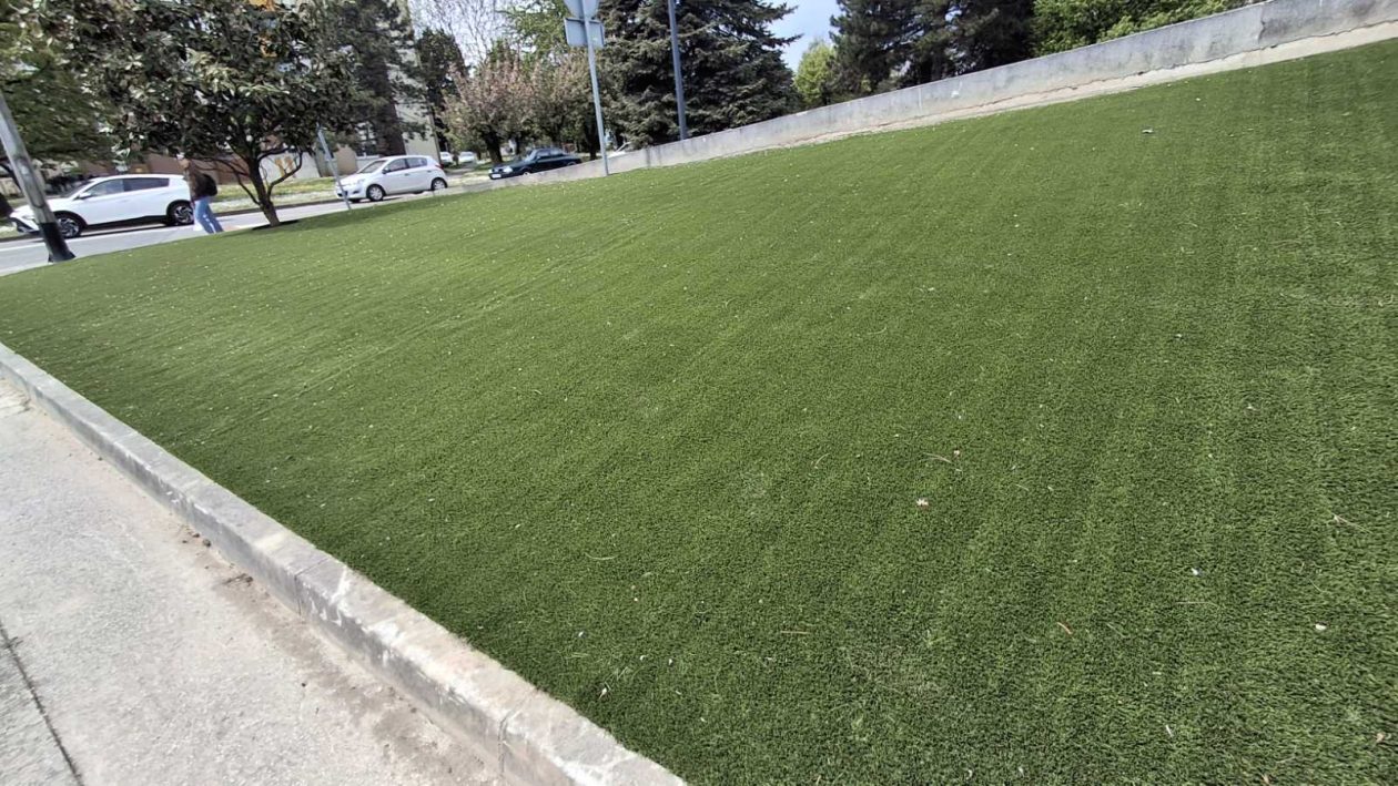 Hotel Park travnjak 1