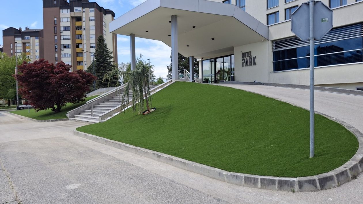 Hotel Park travnjak 3