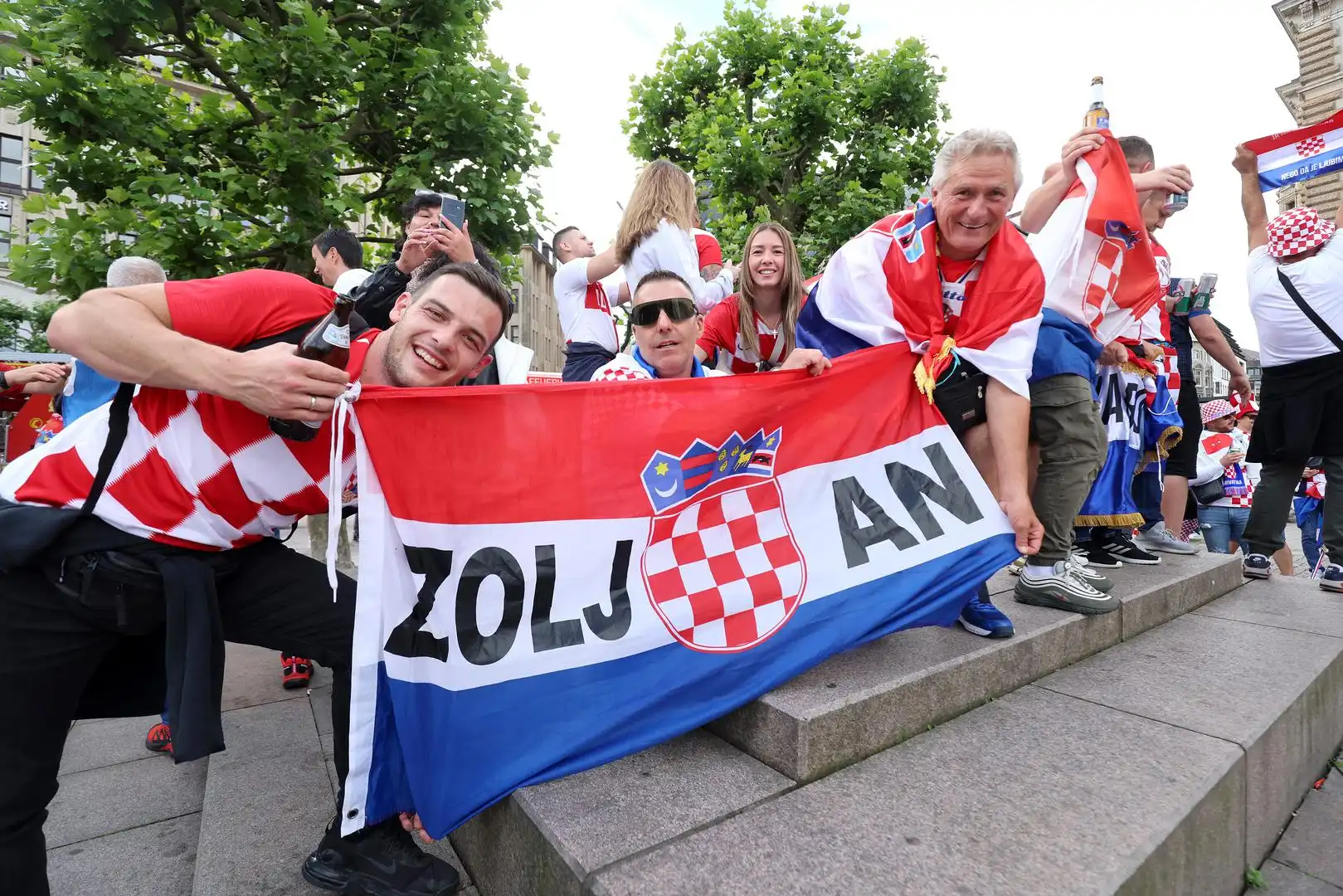 Hrvatski navijači Hamburg 2024 (12) Hrvatski navijači Hamburg 2024 (12)