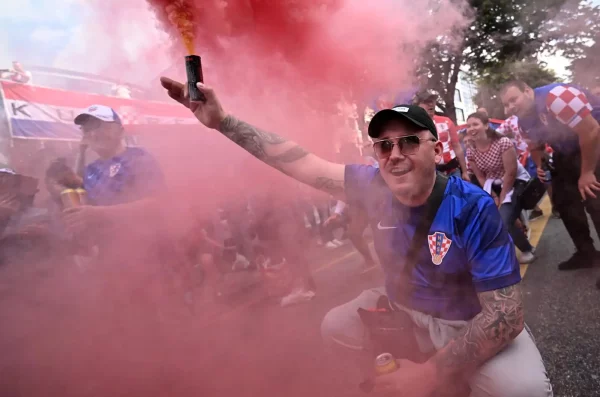 Hrvatski navijači Hamburg 2024 (14)
