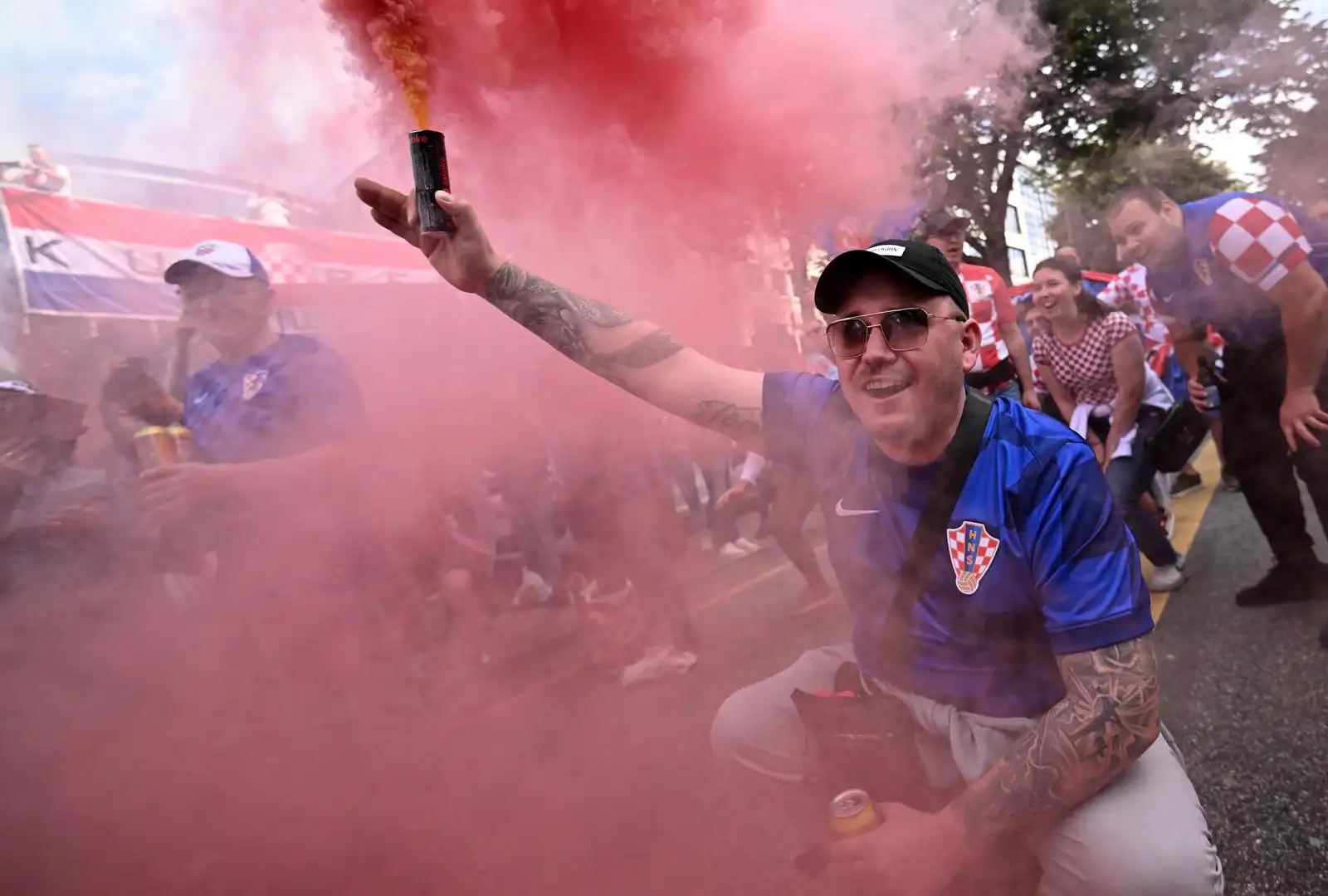 Hrvatski navijači Hamburg 2024 (14) Hrvatski navijači Hamburg 2024 (14)