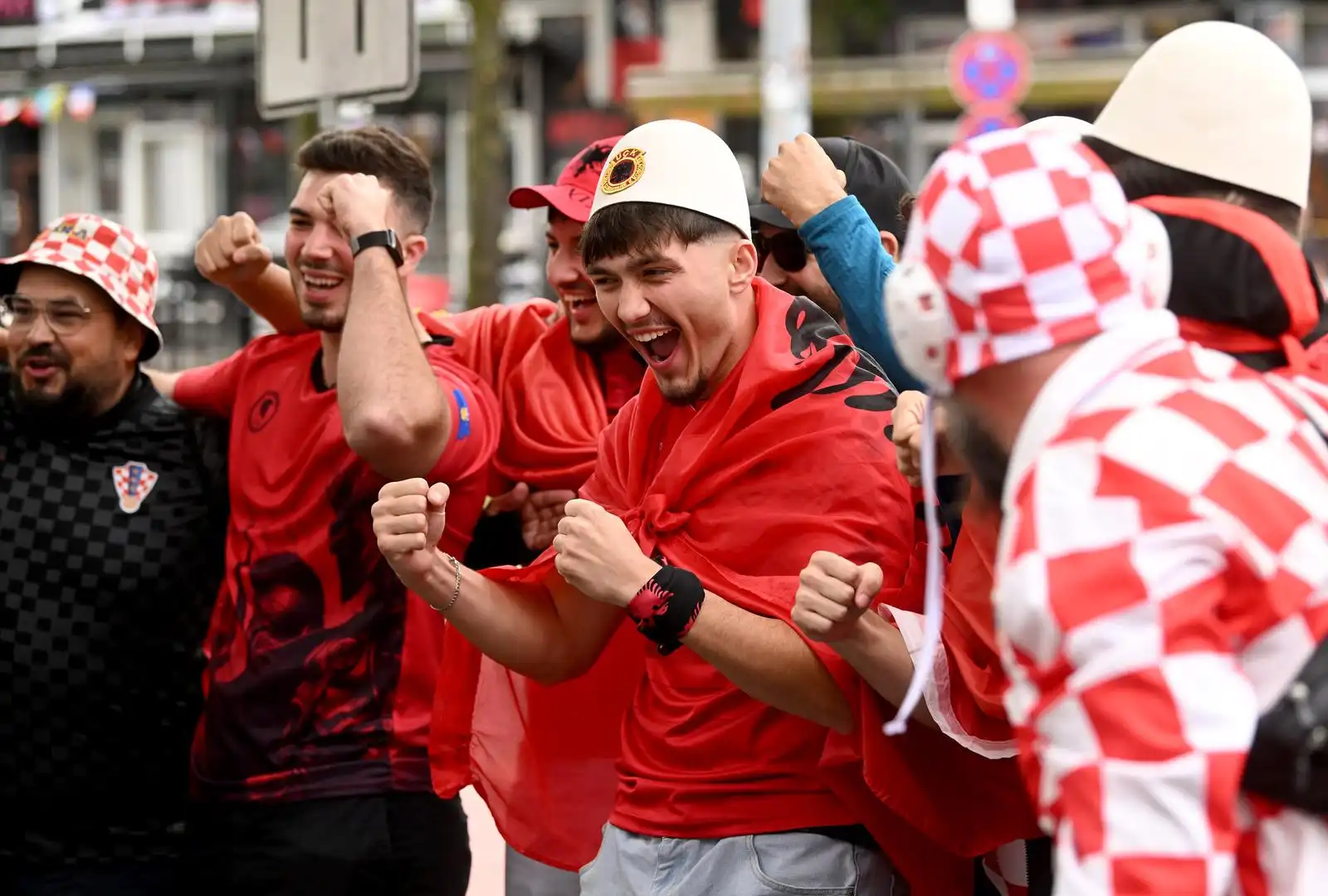 Hrvatski navijači Hamburg 2024 (19) Hrvatski navijači Hamburg 2024 (19)