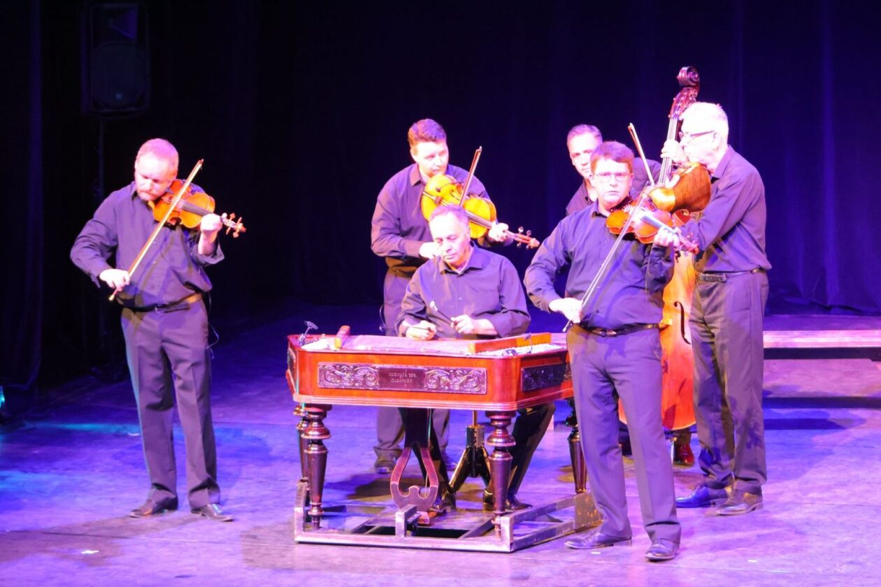 Hungarian National Folk Ensemble 20 Hungarian National Folk Ensemble 20