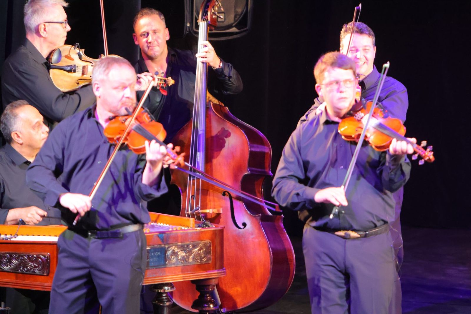 Hungarian National Folk Ensemble 25