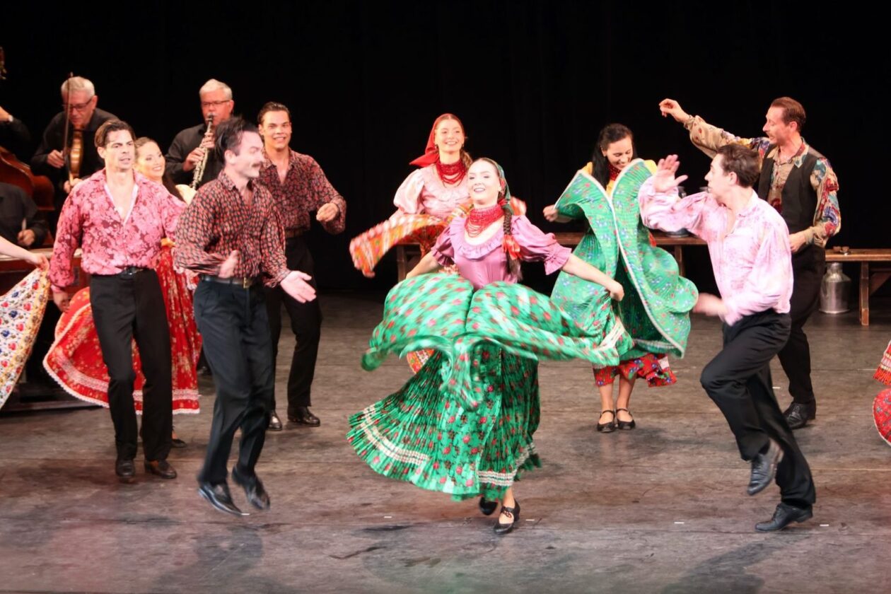 Hungarian National Folk Ensemble 8 Hungarian National Folk Ensemble 8