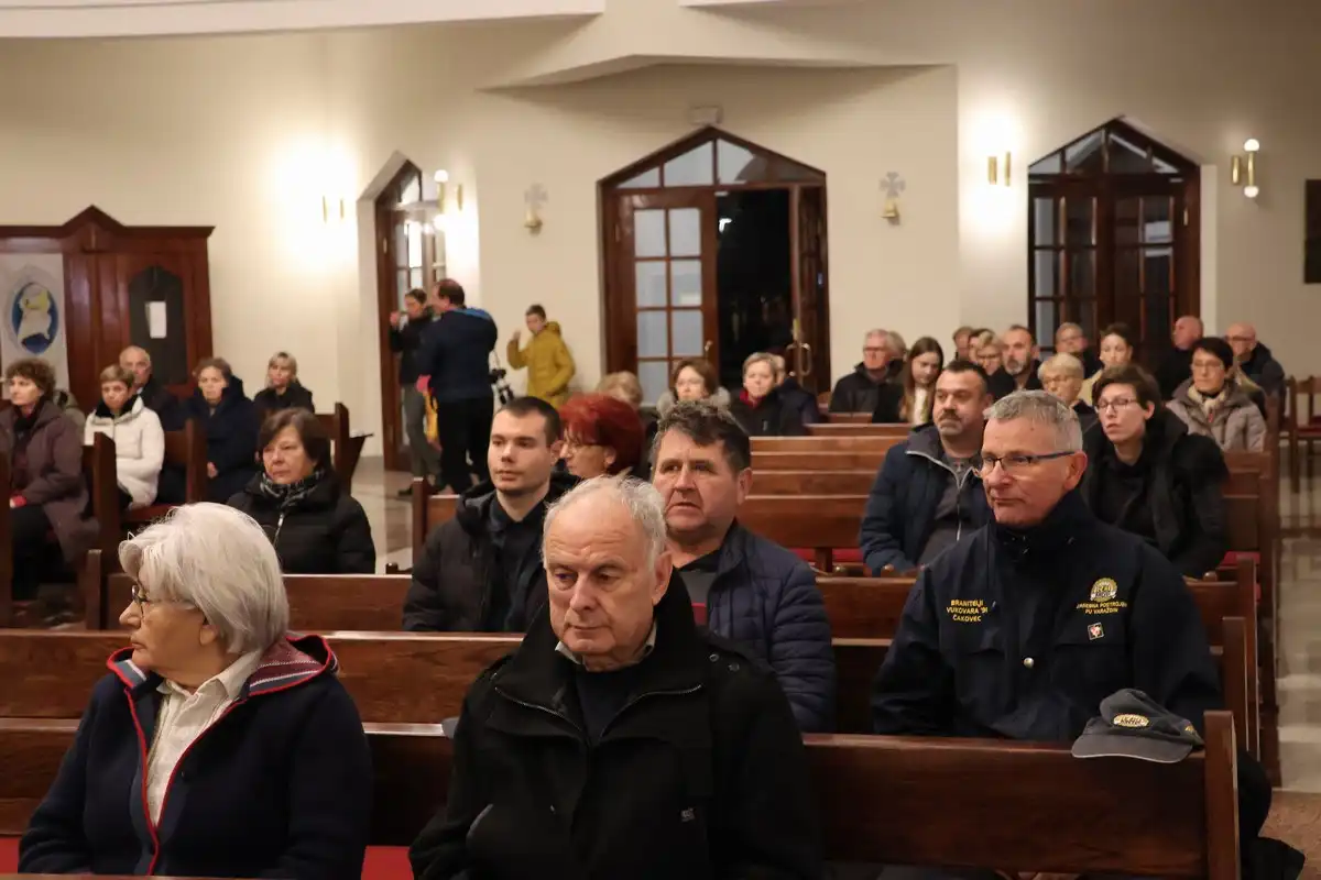 I-u-mom-gradu-Vukovar-svijetli-15