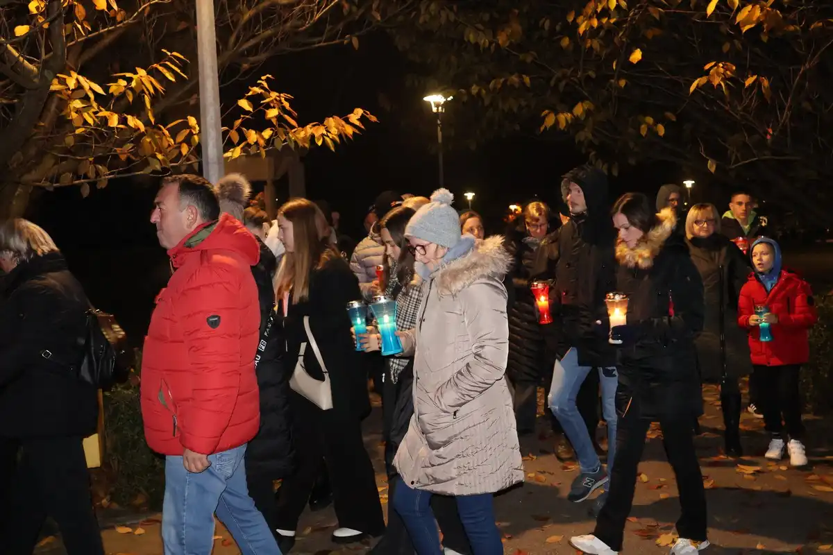 I-u-mom-gradu-Vukovar-svijetli-22