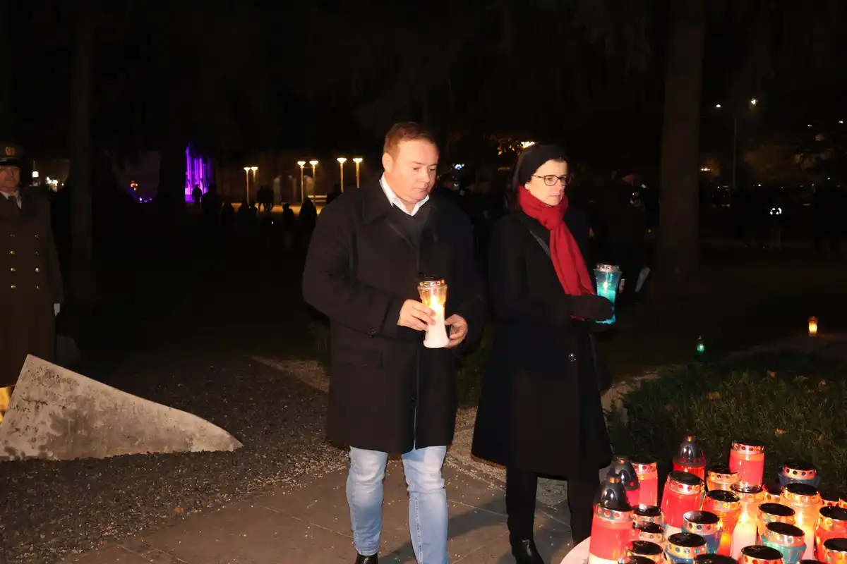 I-u-mom-gradu-Vukovar-svijetli-44