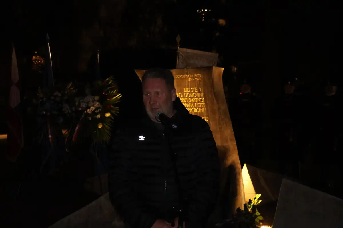 I-u-mom-gradu-Vukovar-svijetli-46