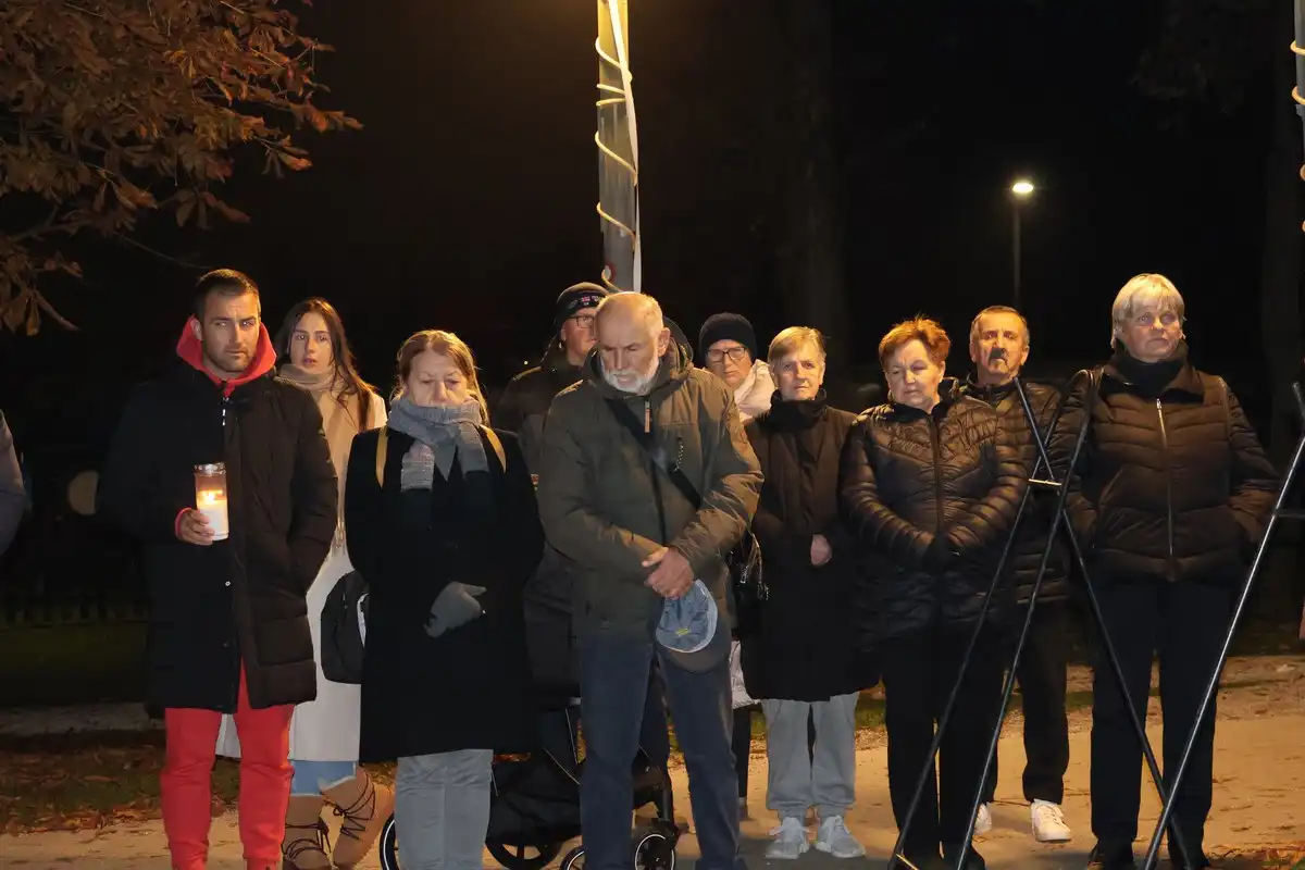 I-u-mom-gradu-Vukovar-svijetli-47