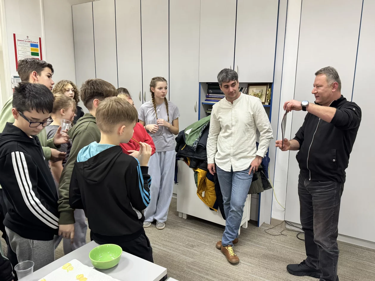 III OŠ Čakovec posjet List Međimurje (29)