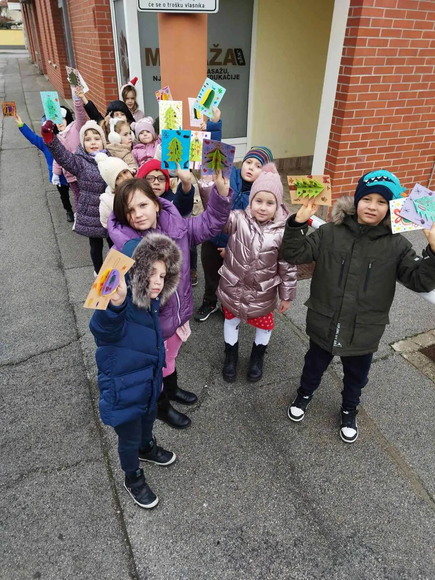 IMG-045ba7925d0c96b08c481ab0237de272-V