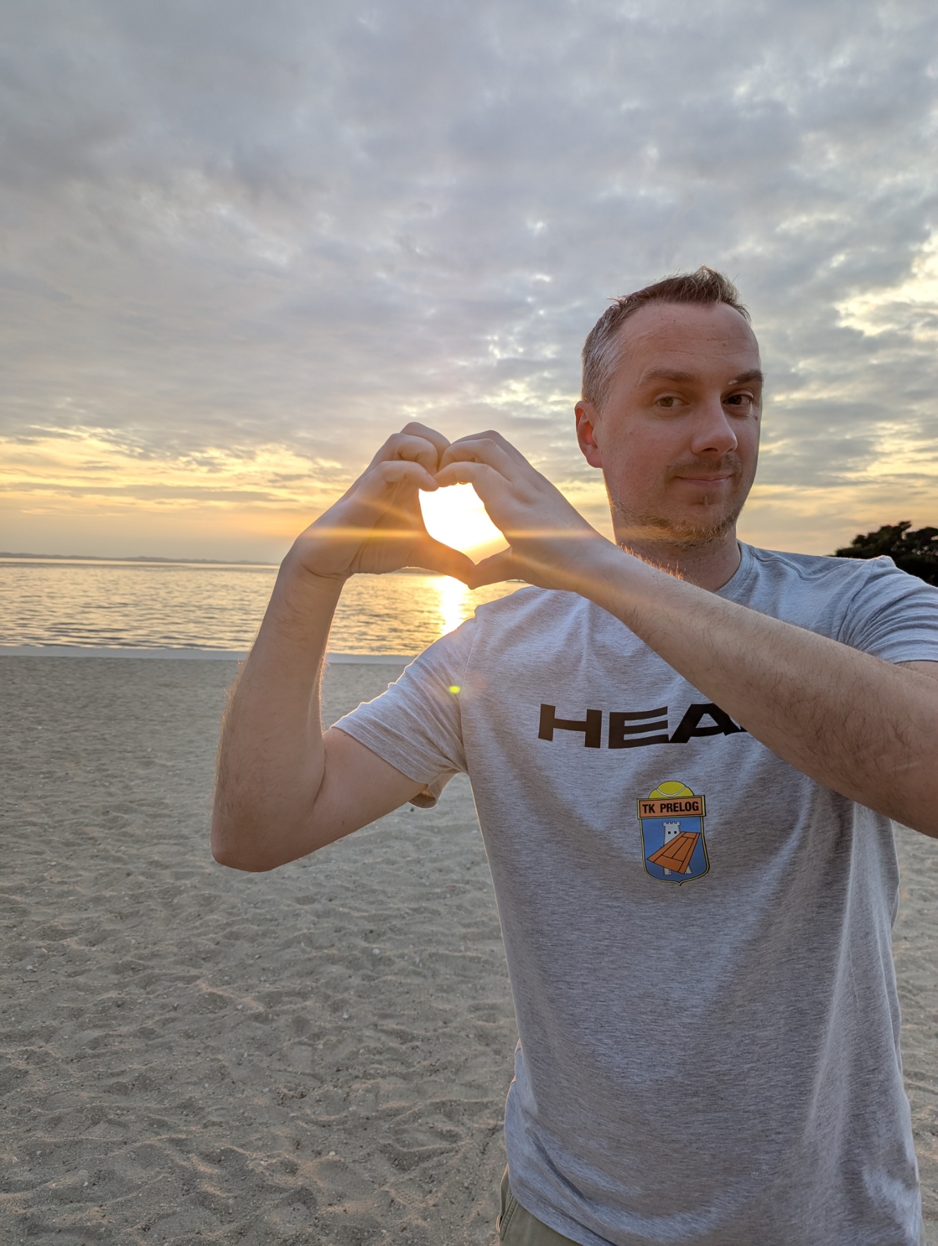 IMG-0756dc9376a59a2fefce75c5a28c978a-V