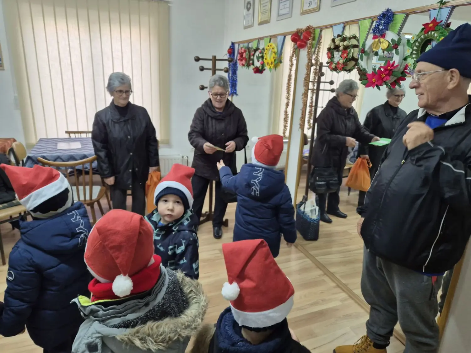 IMG-27fae41801cd2a03c16a4775fbc957c5-V