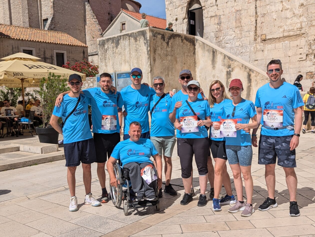 IMG-404471142498998713daaaeb0857edbc-V