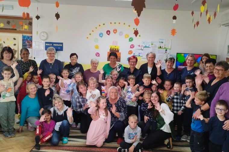 IMG-423c13dbb2c23c97086bbc5204df90a8-V