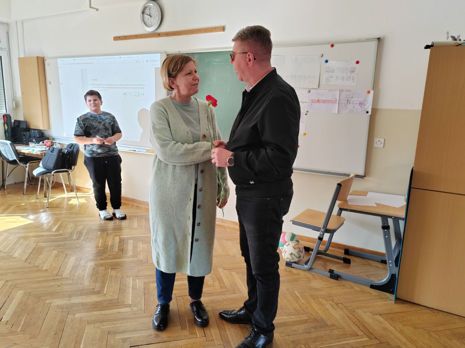 IMG-44b069898e442905f9c719f16d474195-V IMG-44b069898e442905f9c719f16d474195-V