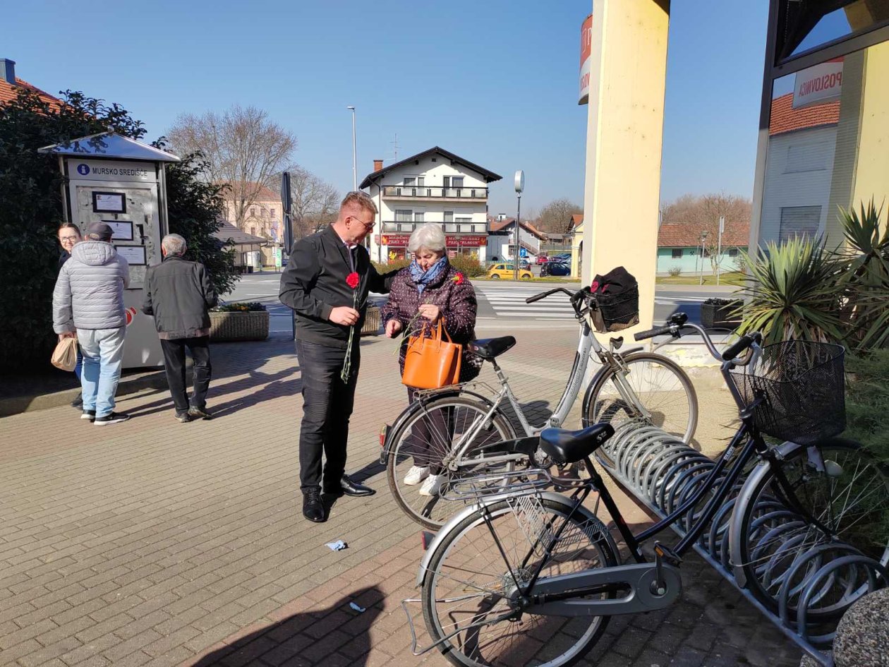 IMG-645012a39e24b4c8b69c4aa23c74580f-V