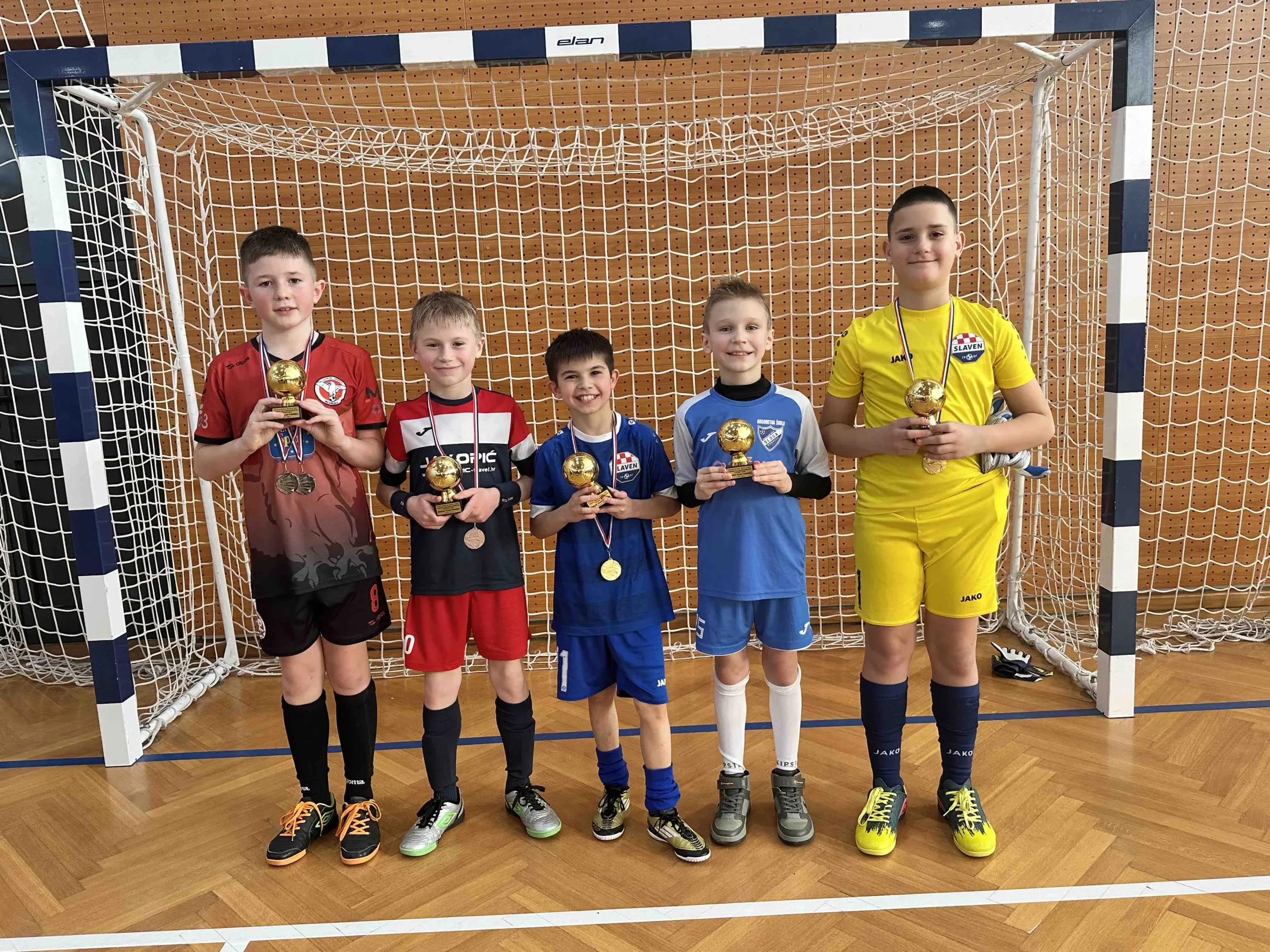 IMG-763badabf396ee874052e935fd0f10f1-V