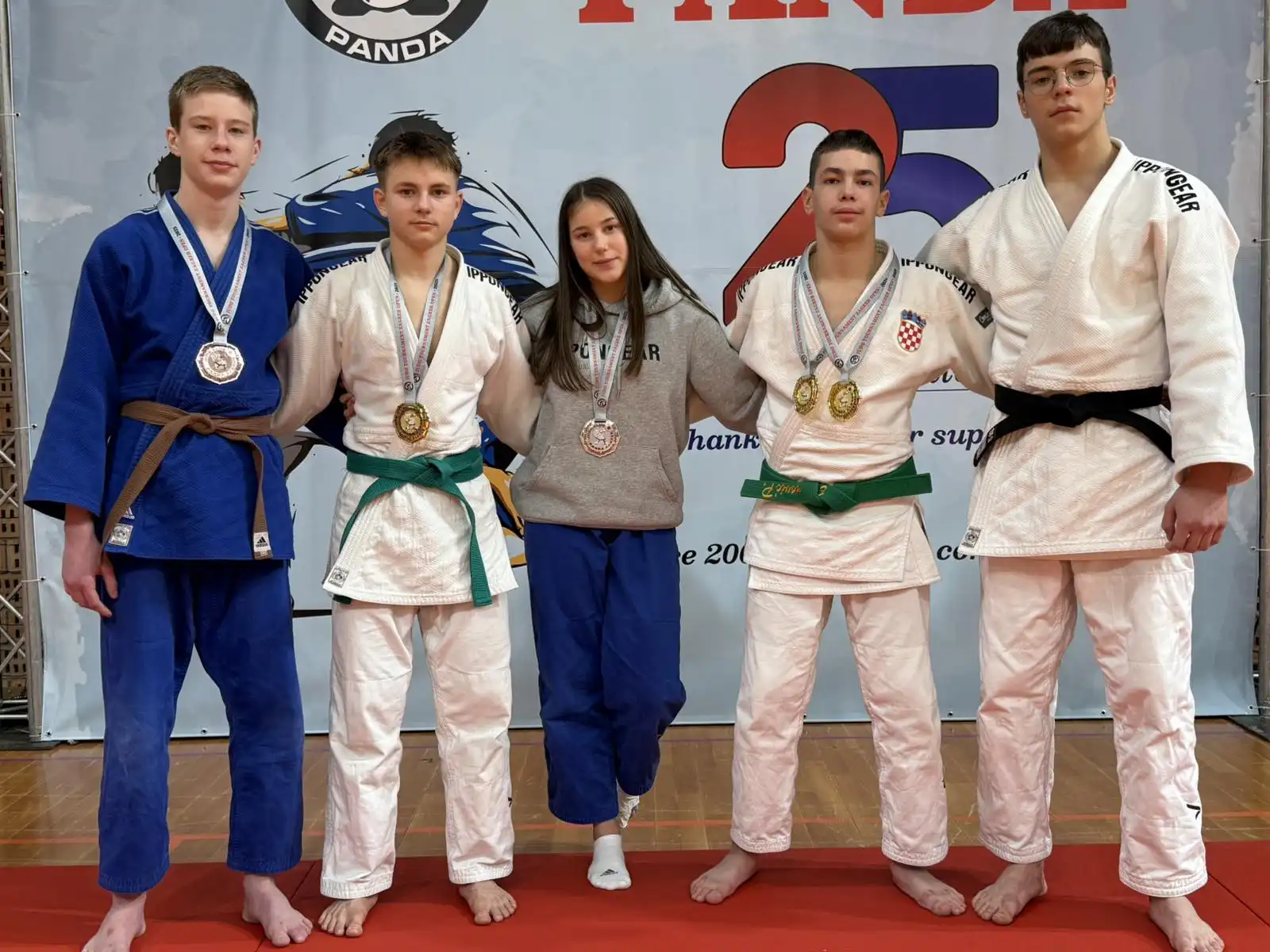 IMG-7aa5caad7909d2c2e5ff3a1691a68bae-V IMG-7aa5caad7909d2c2e5ff3a1691a68bae-V