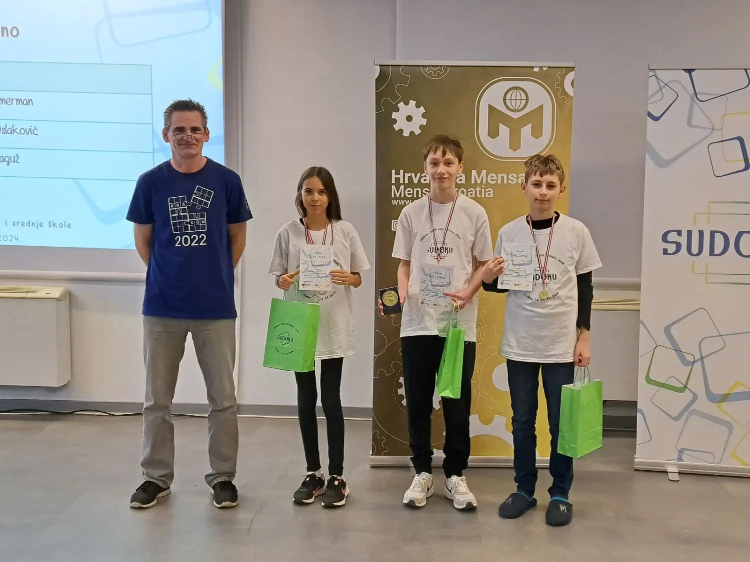 IMG-86ff8712b329178ab795653d95e4d862-V IMG-86ff8712b329178ab795653d95e4d862-V