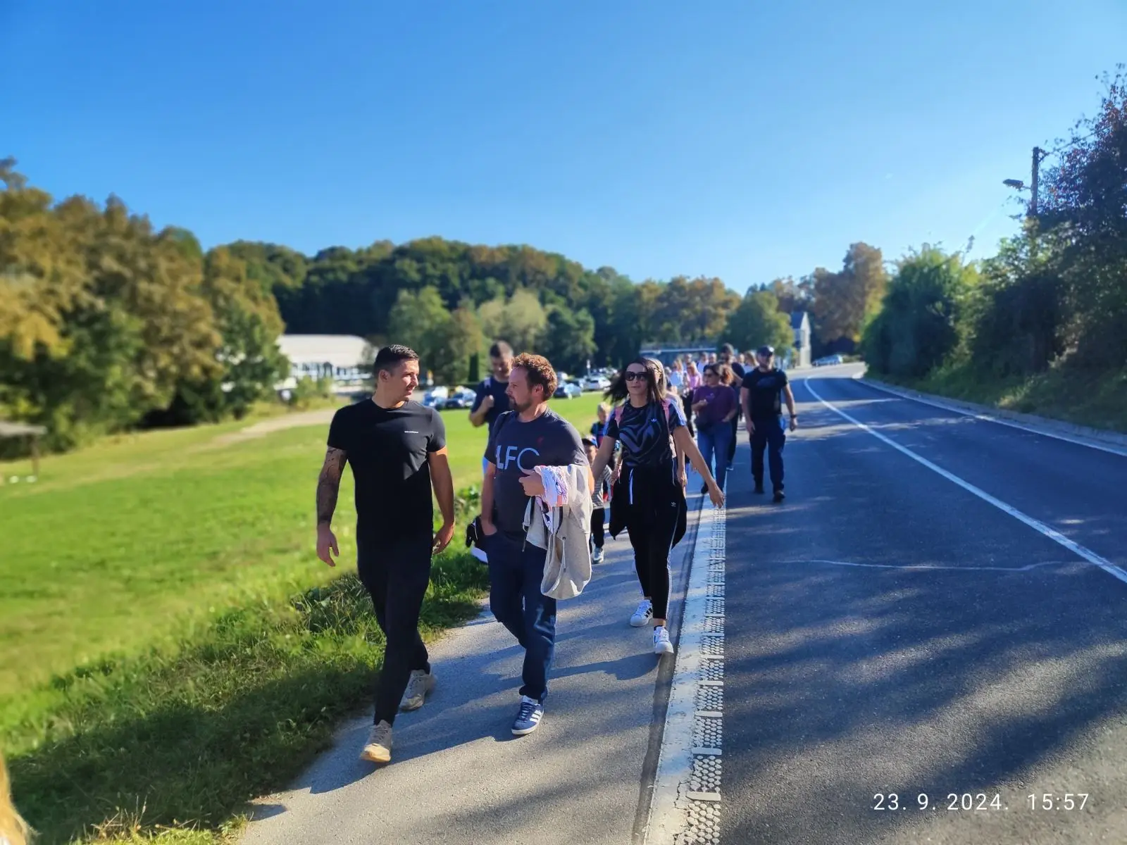 IMG-936ea89f6deeb3f8b4b5921a852fc469-V